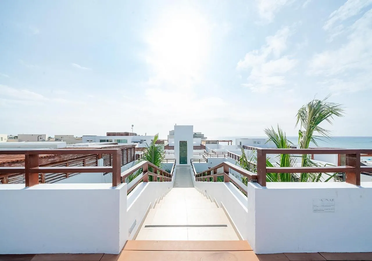 Steps To The Beach, 2 Bed Apt At Casa Del Mar With Rooftop Pool - Condo Clara Playa del Carmen