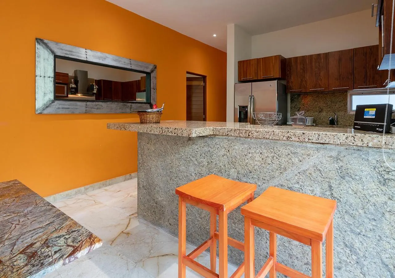 Steps To The Beach, 2 Bed Apt At Casa Del Mar With Rooftop Pool - Condo Clara Playa del Carmen