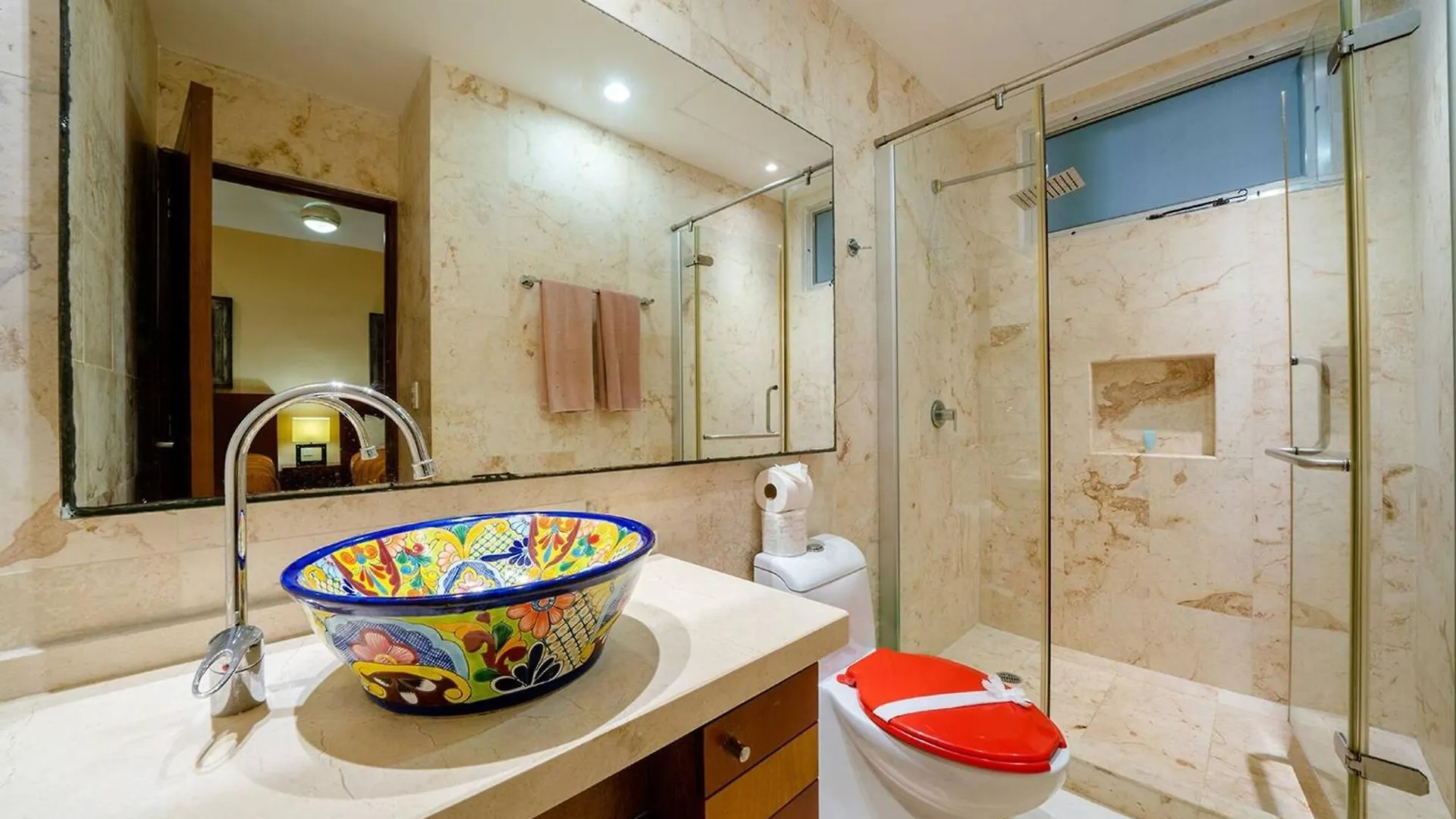 Beachside Condo With 2 Bedroom Rooftop, Pool - At Casa Del Mar, Condo Clara Playa del Carmen Holiday home
